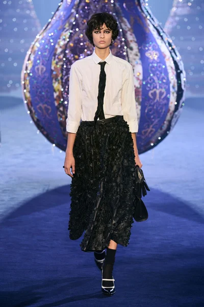 Look 36